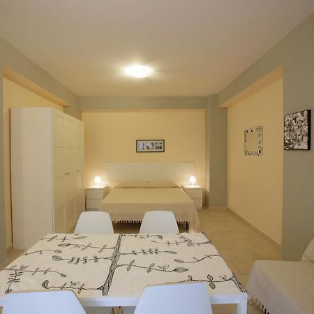 Appartamento Topazio 勒托阳尼 外观 照片