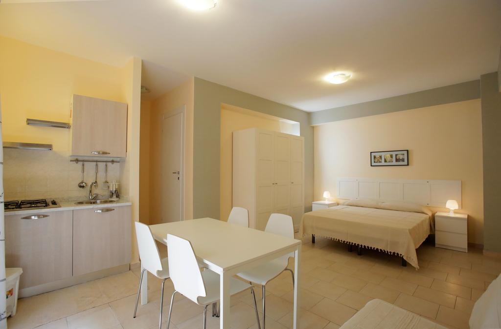 Appartamento Topazio 勒托阳尼 外观 照片